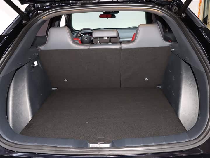 Фото 17 - Changan UNI-T