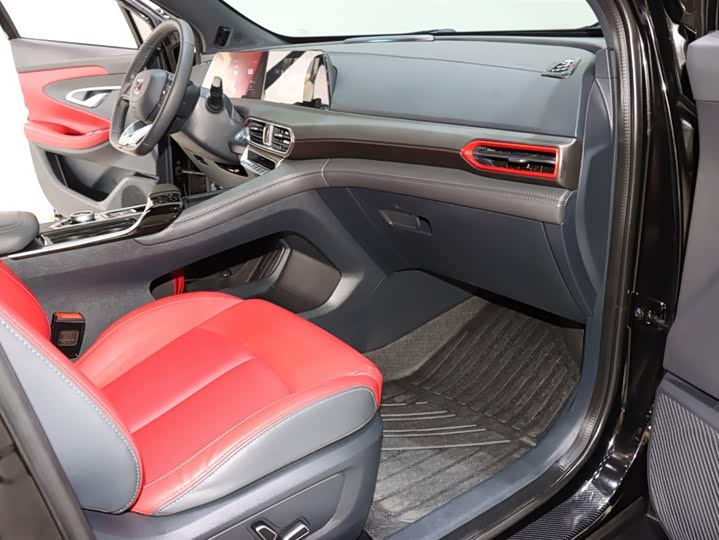 Фото 8 - Changan UNI-T