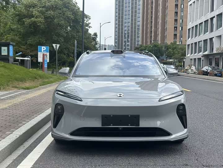 Фото 2 - Nio ET5T