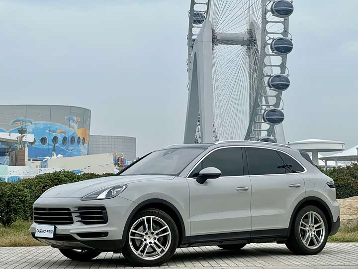 Фото 1 - Porsche Cayenne