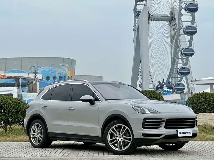 Фото 2 - Porsche Cayenne