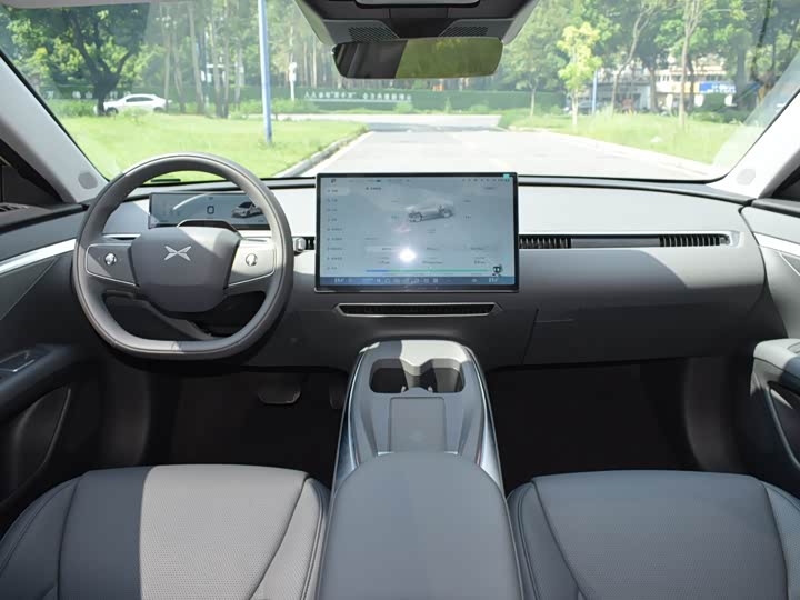 Фото 15 - XPeng Mona M03