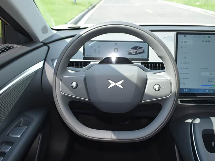 Фото 16 - XPeng Mona M03