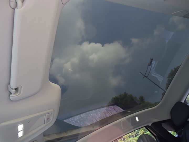 Фото 20 - XPeng Mona M03