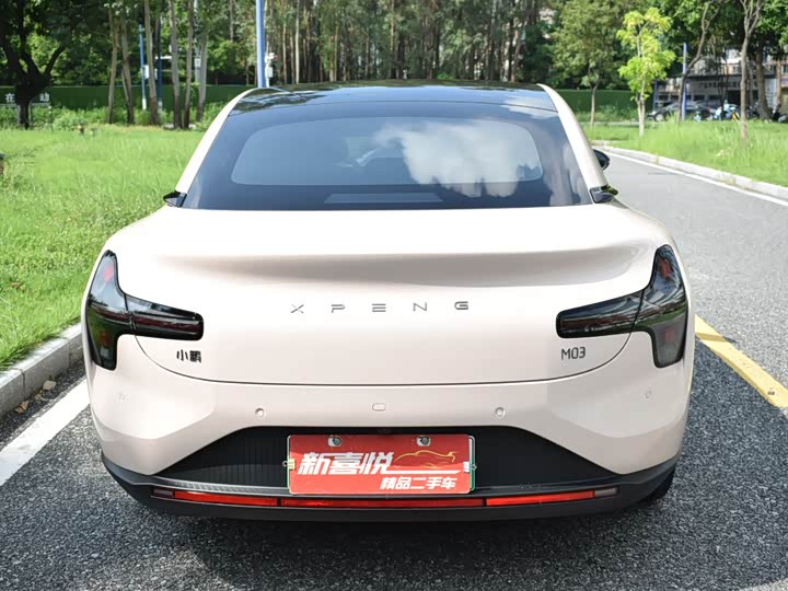 Фото 5 - XPeng Mona M03