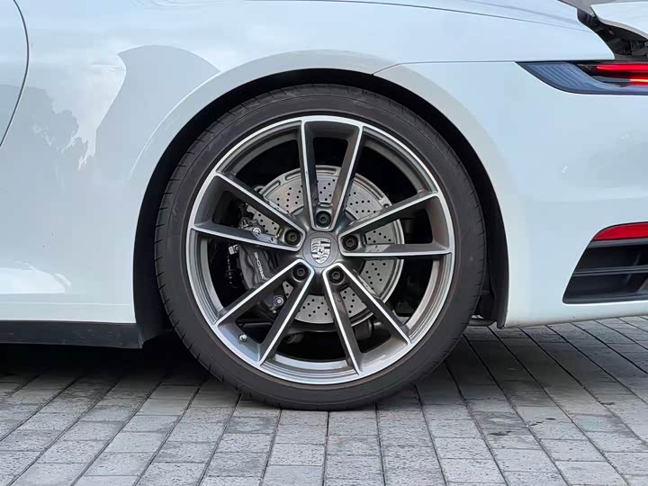 Фото 22 - Porsche 911