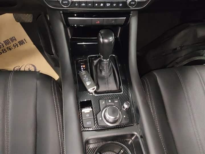 Фото 13 - Mazda Atenza