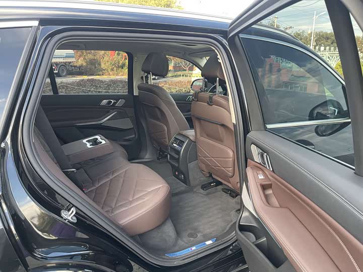 Фото 14 - BMW X5