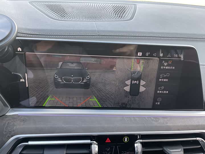 Фото 19 - BMW X5