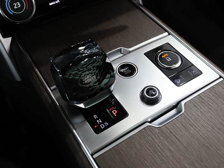 Фото 11 - Land Rover Range Rover