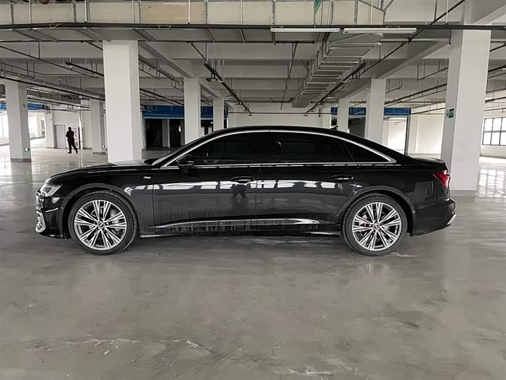 Фото 3 - Audi A6L