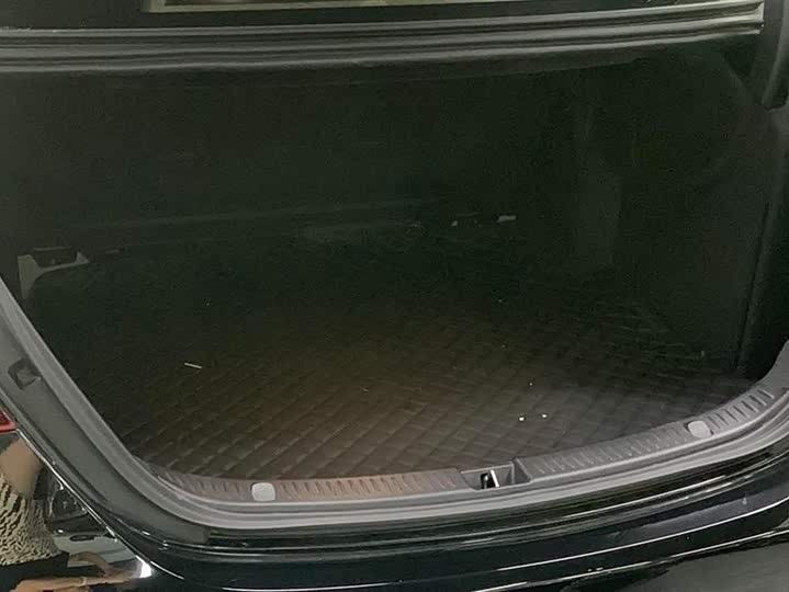 Фото 6 - Mercedes-Benz E-Class