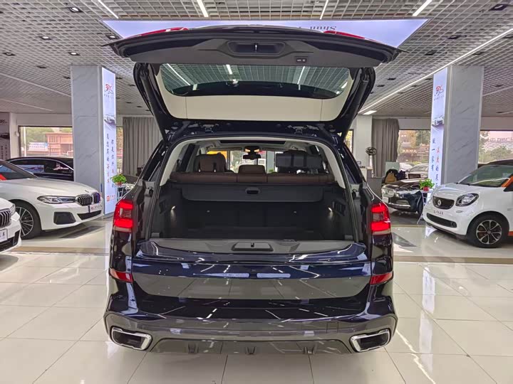 Фото 22 - BMW X5