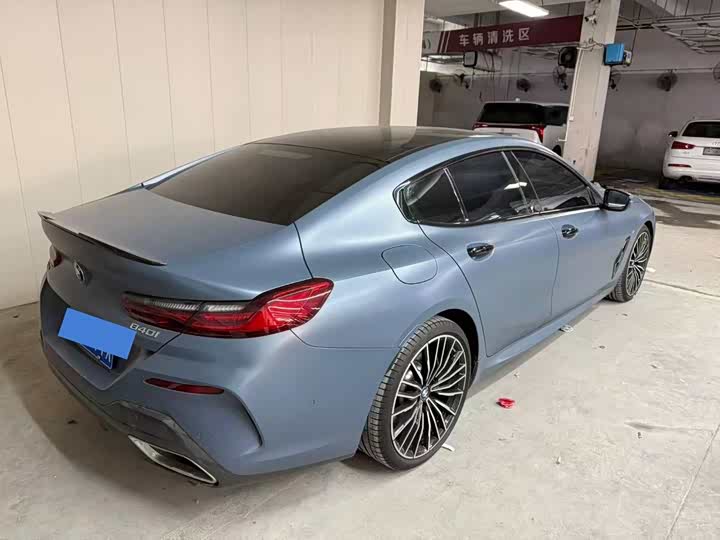Фото 5 - BMW 8 Series