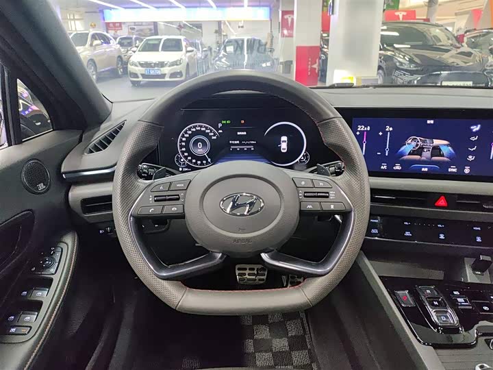 Фото 14 - Hyundai Sonata N Line