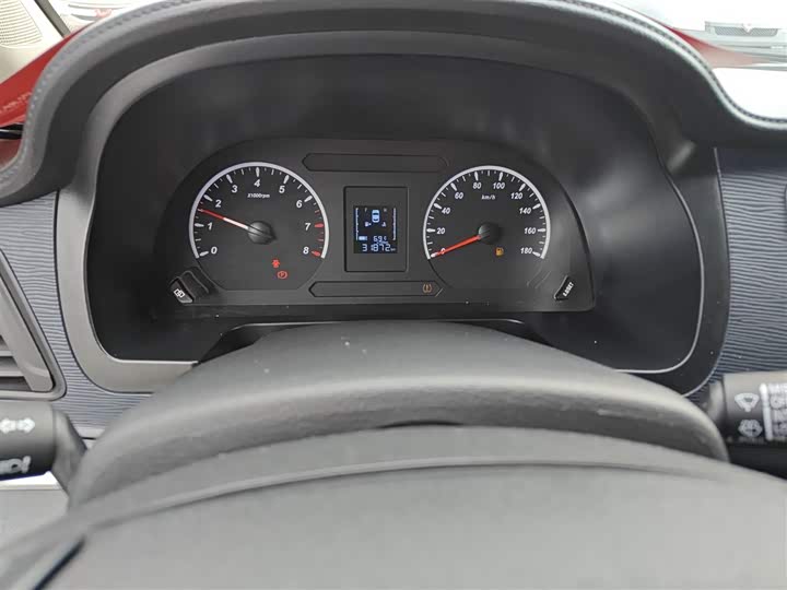 Фото 12 - Dongfeng Forthing Lingzhi M5