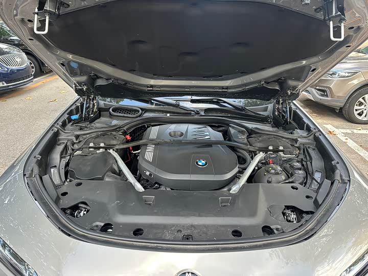 Фото 19 - BMW 7 Series