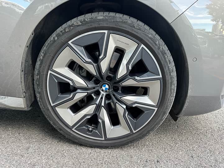 Фото 20 - BMW 7 Series