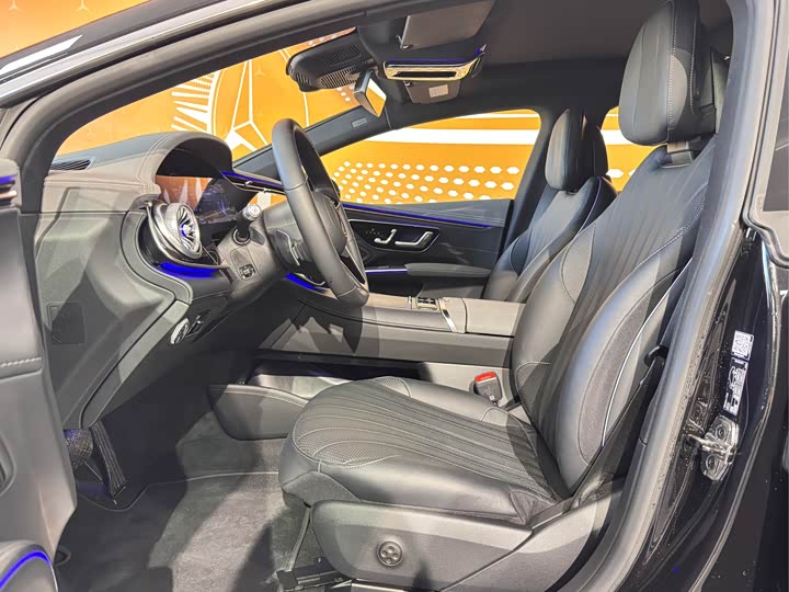 Фото 16 - Mercedes-Benz EQS