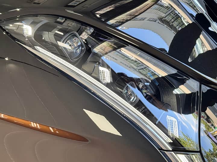 Фото 21 - Mercedes-Benz EQS