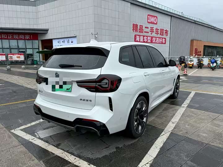 Фото 4 - BMW iX3