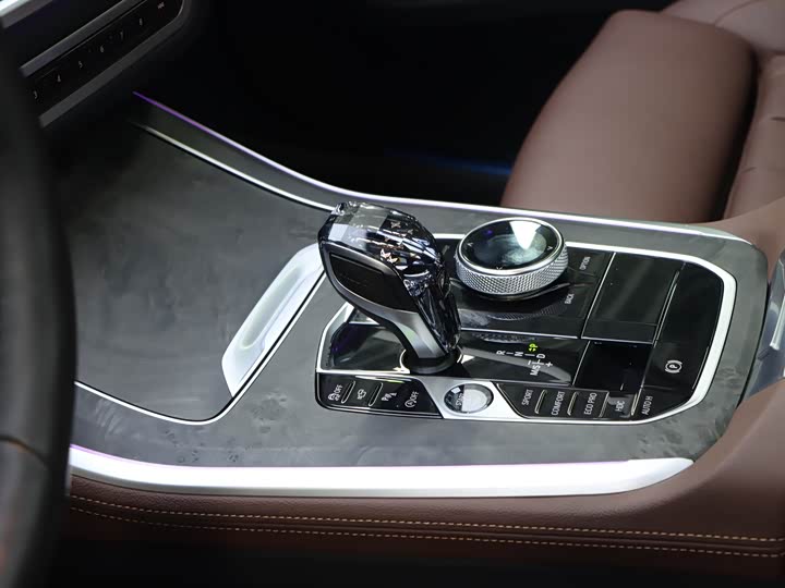 Фото 15 - BMW X5