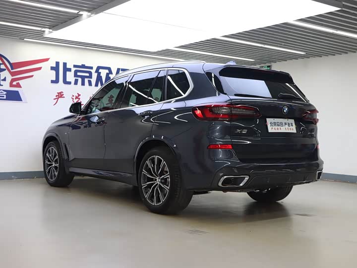 Фото 22 - BMW X5