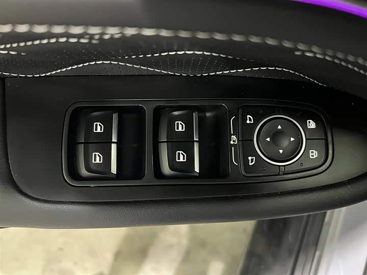 Фото 11 - Tank 300