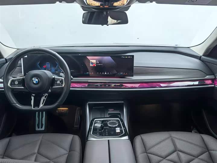 Фото 7 - BMW 7 Series