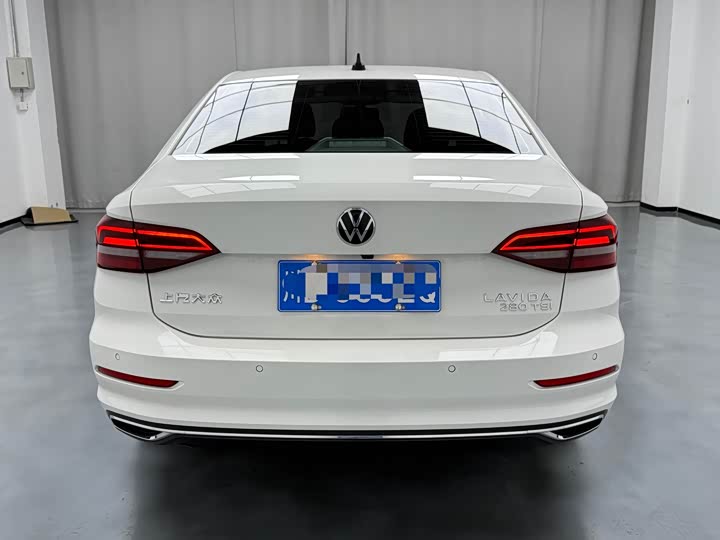 Фото 13 - Volkswagen Lavida