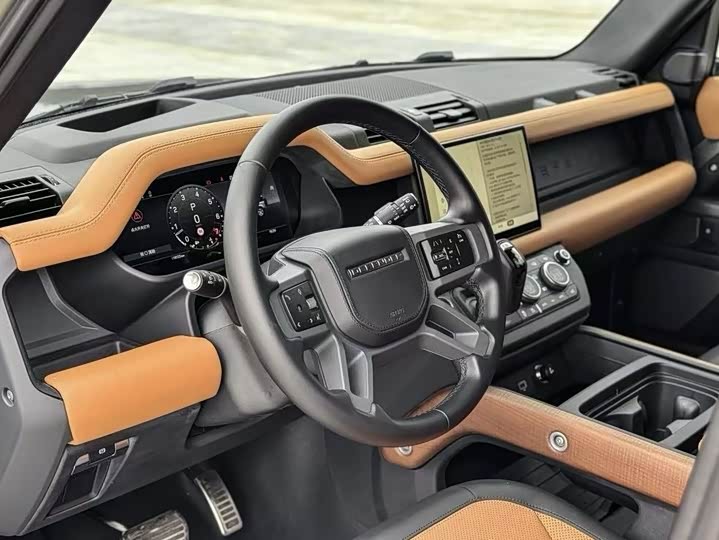 Фото 10 - Land Rover Defender