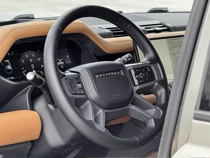 Фото 9 - Land Rover Defender