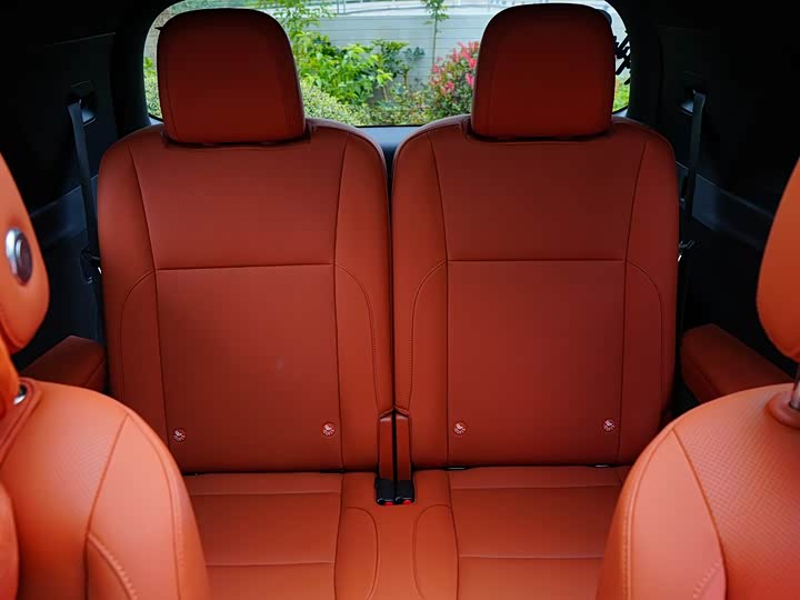 Фото 14 - LiXiang L9