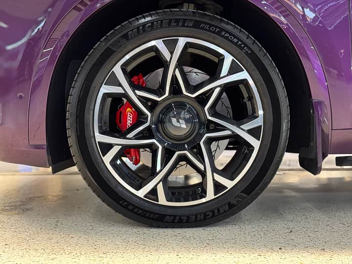 Фото 21 - LiXiang L9