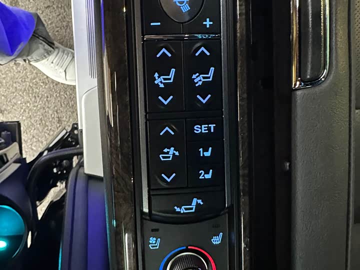 Фото 12 - Toyota Vellfire