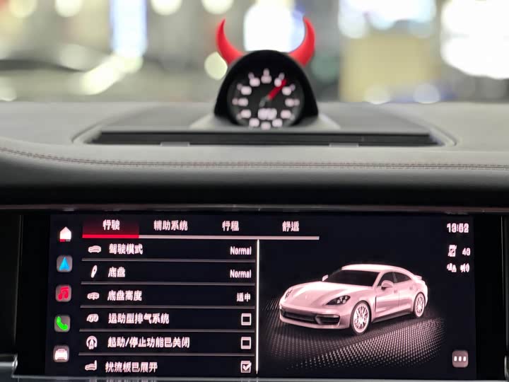 Фото 12 - Porsche Panamera