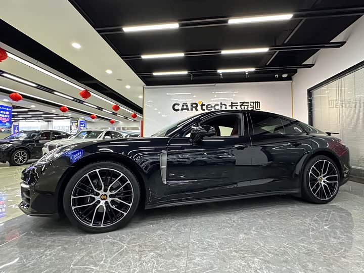 Фото 4 - Porsche Panamera