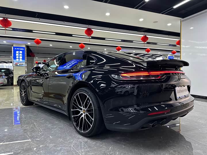 Фото 5 - Porsche Panamera