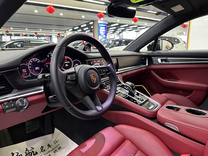 Фото 8 - Porsche Panamera