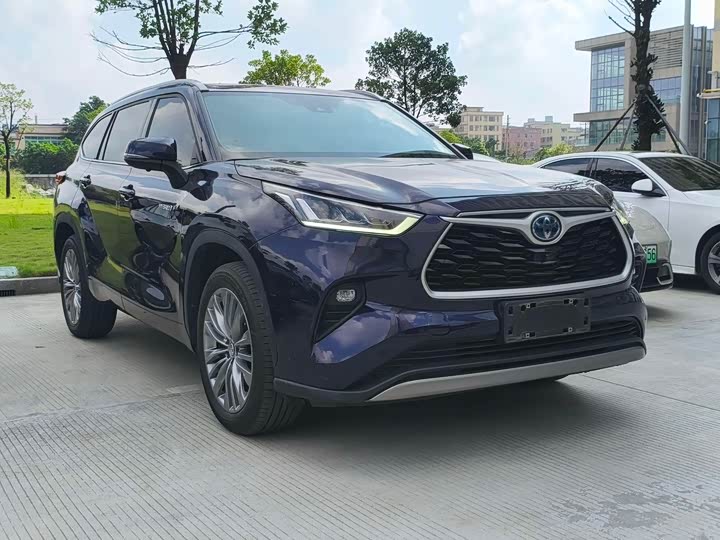 Фото 3 - Toyota Highlander