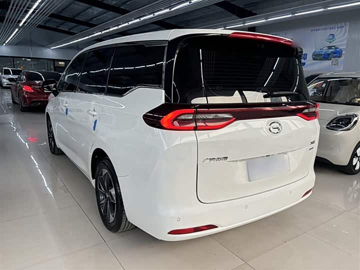 Фото 10 - GAC Trumpchi M6