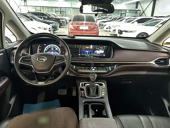 Фото 15 - GAC Trumpchi M6