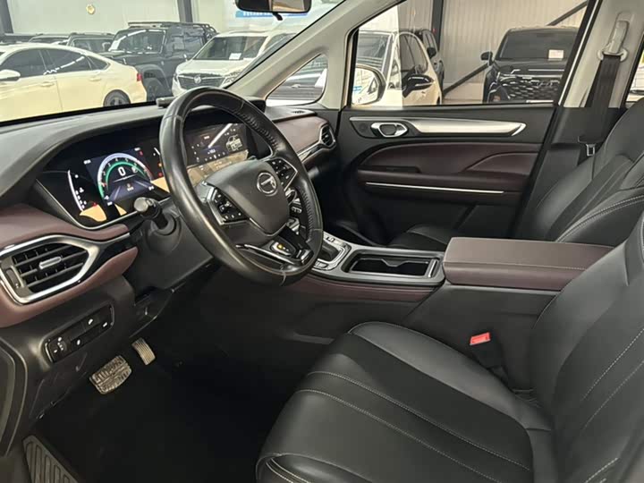 Фото 16 - GAC Trumpchi M6