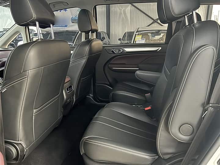 Фото 17 - GAC Trumpchi M6