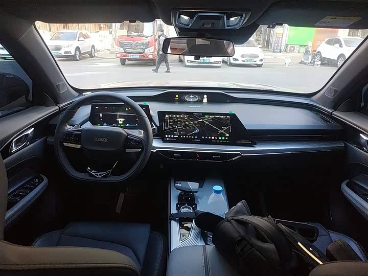 Фото 10 - Changan Oshan Z6 Hybrid