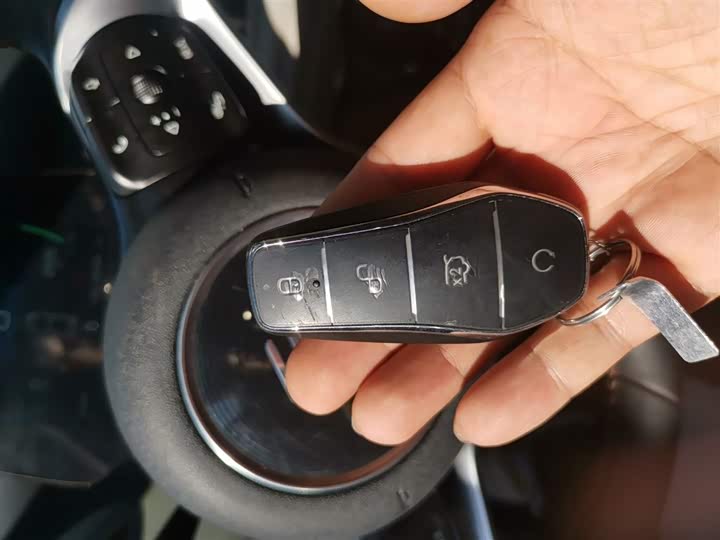 Фото 9 - BYD Yuan Plus