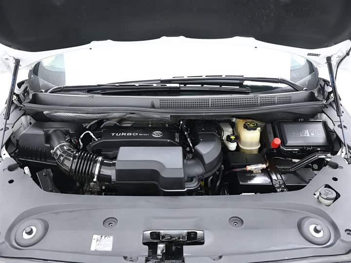 Фото 15 - Buick GL8 ES