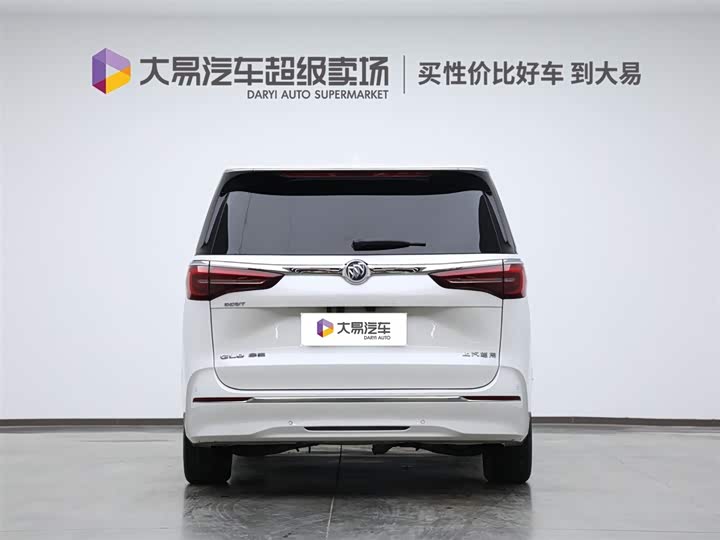 Фото 4 - Buick GL8 ES