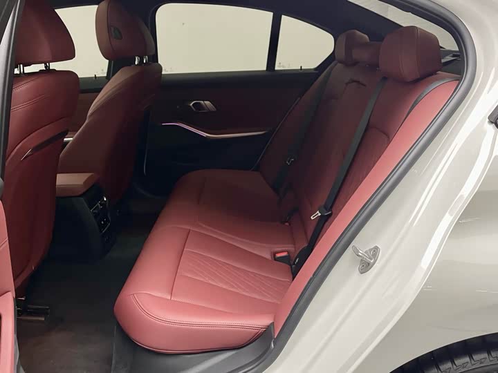 Фото 14 - BMW 3 Series