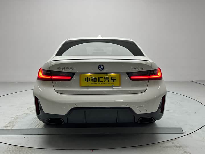 Фото 19 - BMW 3 Series